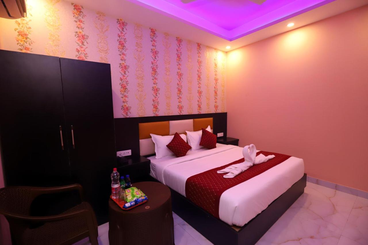 Jupiter Plaza Delhi Airport Hotel New Delhi Exterior foto
